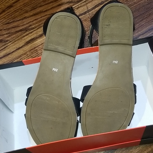 GUESS BLACK Sandals - Picture 7 of 8